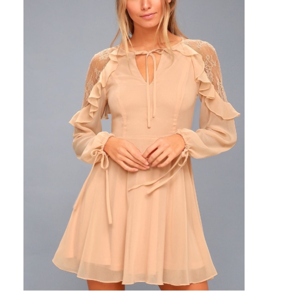 LULUS PEACH LACE LONG SLEEVE DRESS